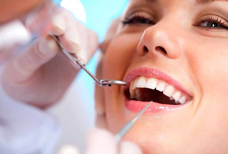 Lấy cao răng giúp loại bỏ mọi vi khuẩn gây hại cho răng miệng
