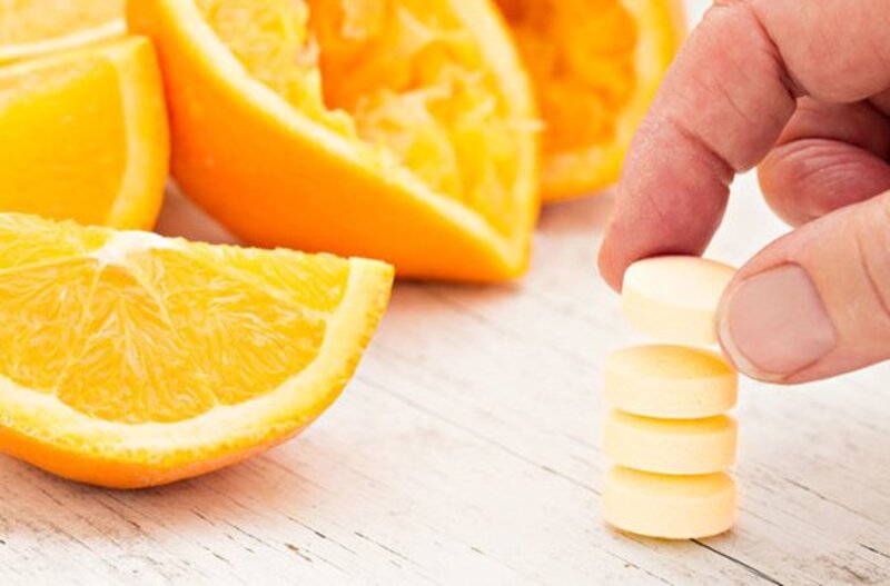 Các loại trái cây có chứa nhiều vitamin C giúp tăng sức đề kháng và cải thiện tình trạng răng miệng