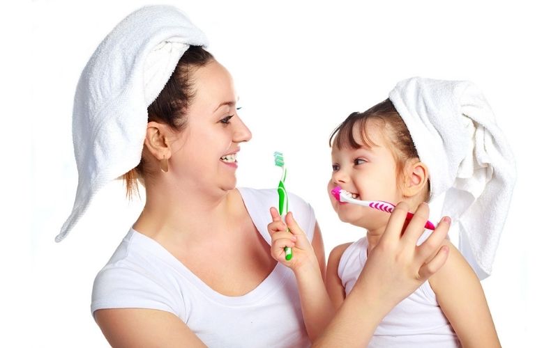 Chăm sóc răng miệng hàng ngày để phòng ngừa sâu răng