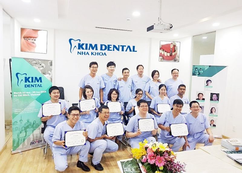 Nha khoa Kim là lựa chọn lý tưởng để điều trị viêm nha chu cấp.